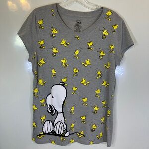 Peanuts Snoopy and Raining Woodstock Gray Short Sleeve Shirt Juniors XXL